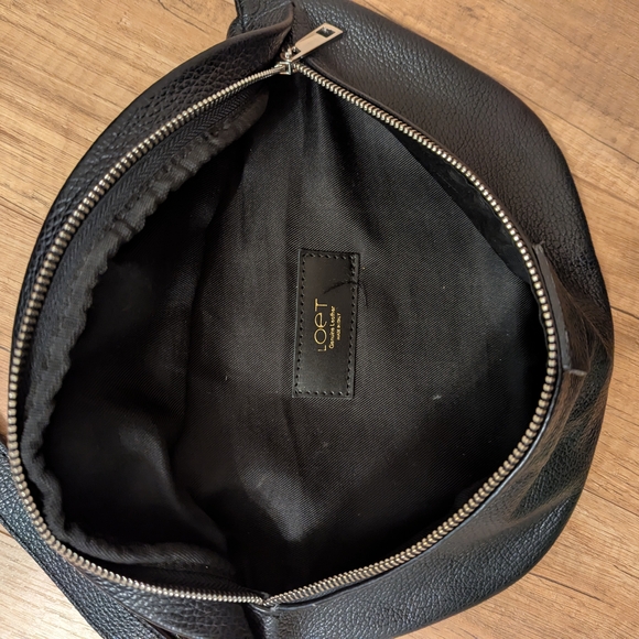 Genuine Black Leather Crossbody Bag - Picture 3 of 8